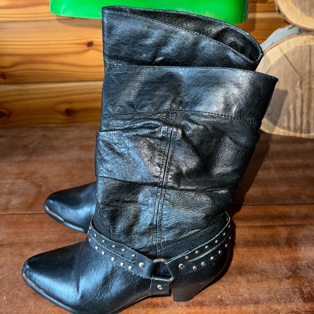 Dingo studed black boots size 7